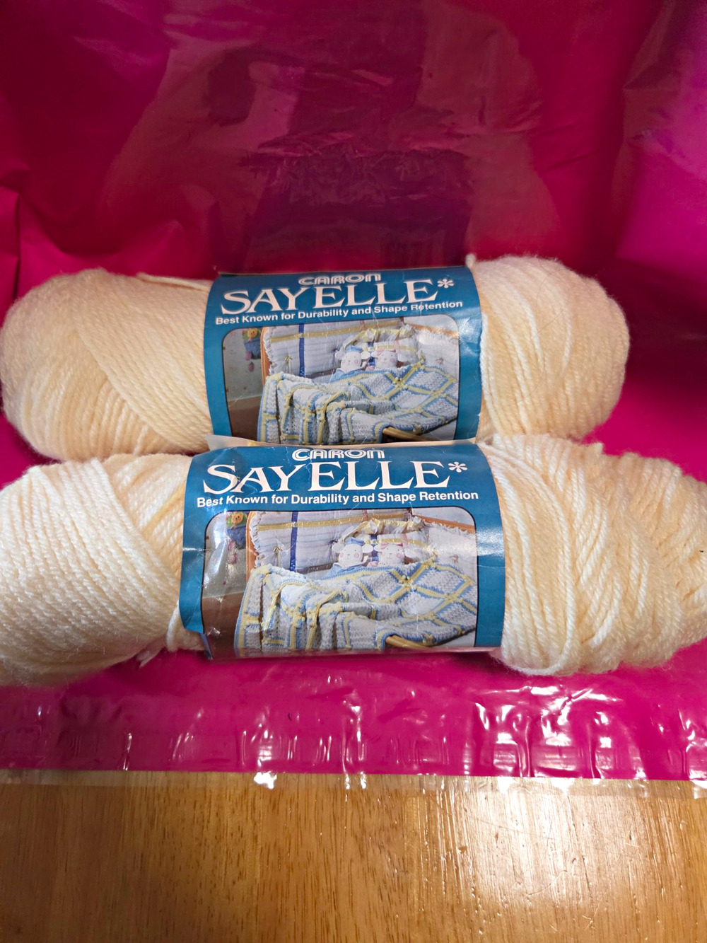 Caron Sayelle Orlon Worsted Weight 4-ply Yarn Skeins Soft Fisherman Lot 2